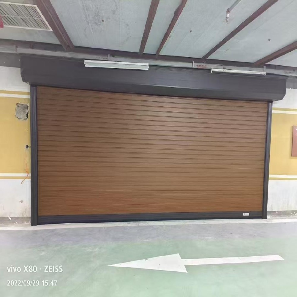 别墅车库门